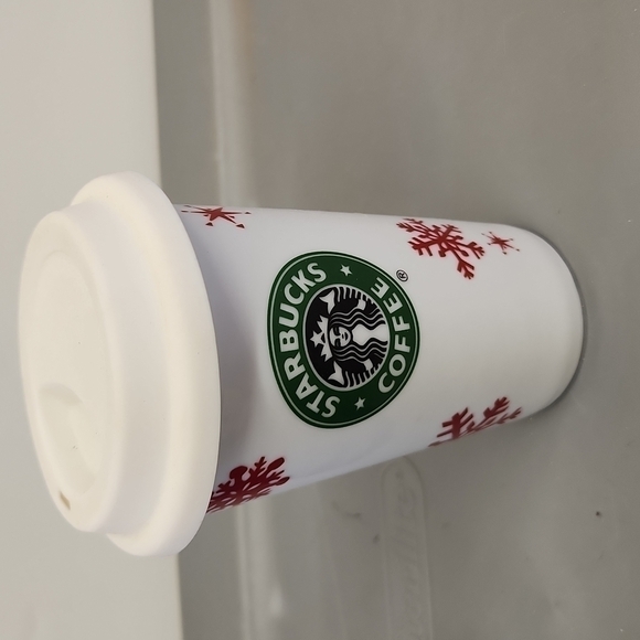 Starbucks 2010 Red Snowflake White Ceramic Holiday Coffee Mug Cup - Picture 1 of 6